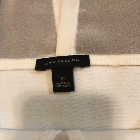 Ann Taylor top sheet sleeves - Picture 3 of 7